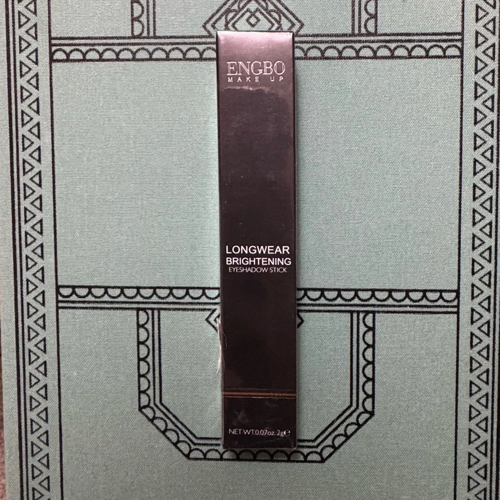 ENGBO Longwear Brightening Eyeshadow Stick 05 Metallic Brown NEW IN BOX, SEALED